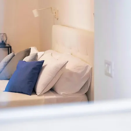 Diomira Apartment *