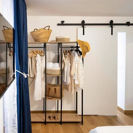 Diomira Apartment *